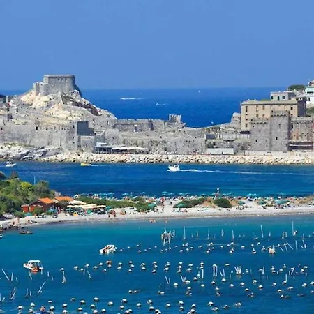 With Swimming Pool In Luni Mare Fiumaretta di Ameglia