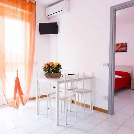 Lejlighedshotel With Swimming Pool In Luni Mare Fiumaretta di Ameglia