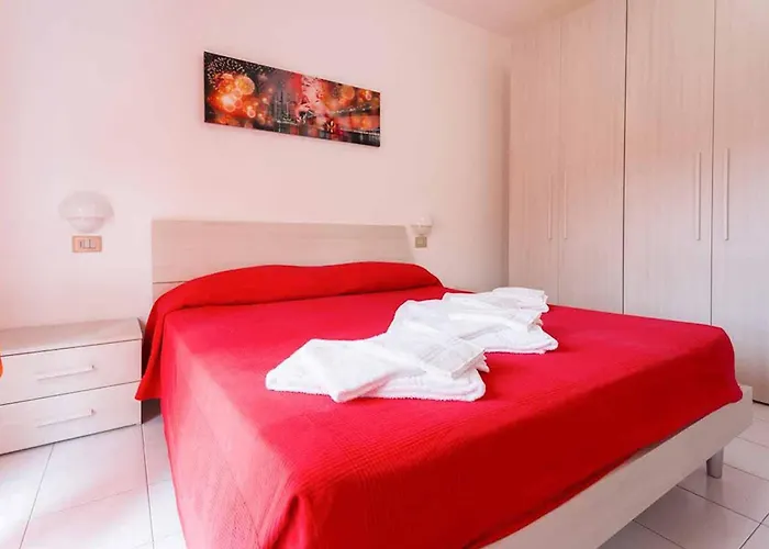 With Swimming Pool In Luni Mare 3* Fiumaretta di Ameglia