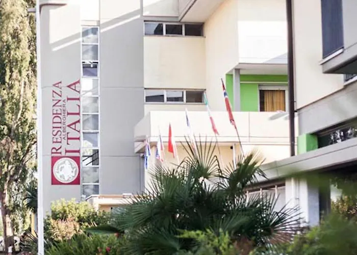 Apartahotel With Swimming Pool In Luni Mare Fiumaretta di Ameglia