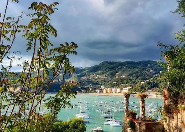 With Swimming Pool In Luni Mare 3* Fiumaretta di Ameglia