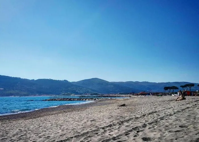 With Swimming Pool In Luni Mare Aparthotel