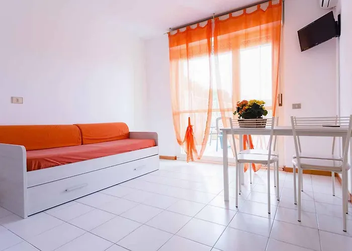 With Swimming Pool In Luni Mare Aparthotel